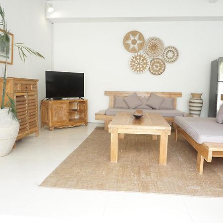 Villa Pagu เซมินยัค ภายนอก รูปภาพ